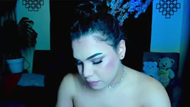 linda_zaam83866 Pertunjukan Webcam