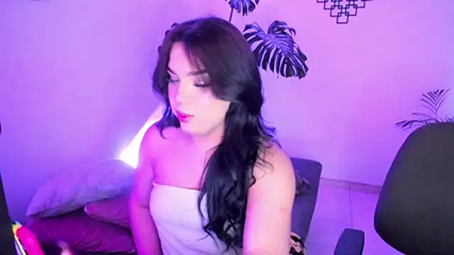 linda_zaam83866 Adlı Modelin Web Kamerası Şovu