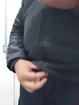 Czat XXX na żywo – Hudsson_Vilascorti