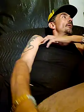Pumpndeep: διαδικτυακό σόου στην κάμερα