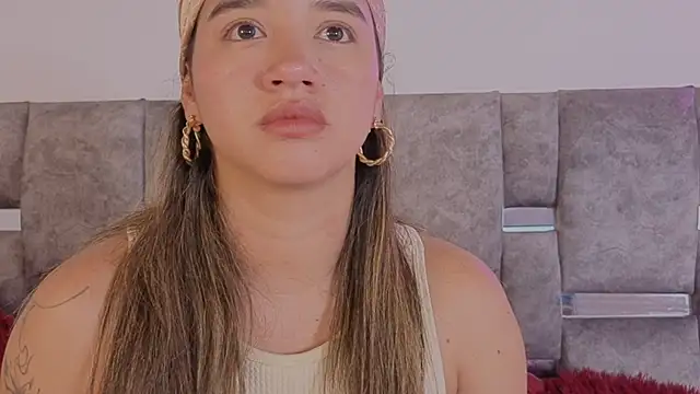 emilyrouxe's Live XXX Chat