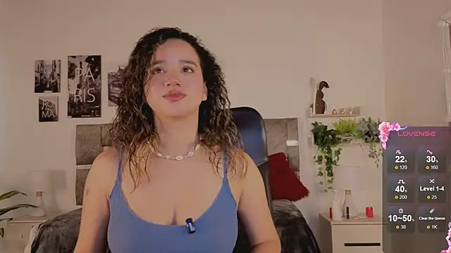 emilyrouxe's Live XXX Chat