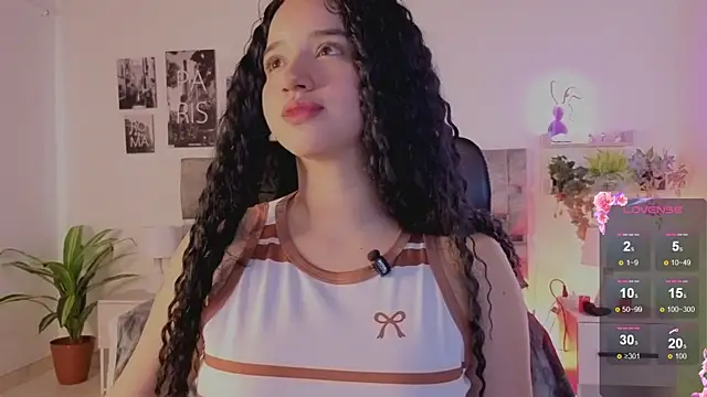 emilyrouxe's Live XXX Chat