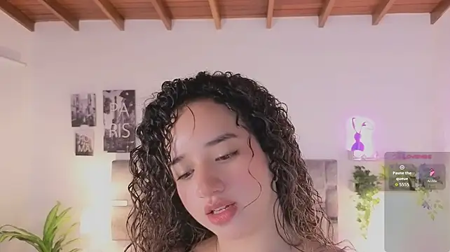 Živý XXX chat emilyrouxe