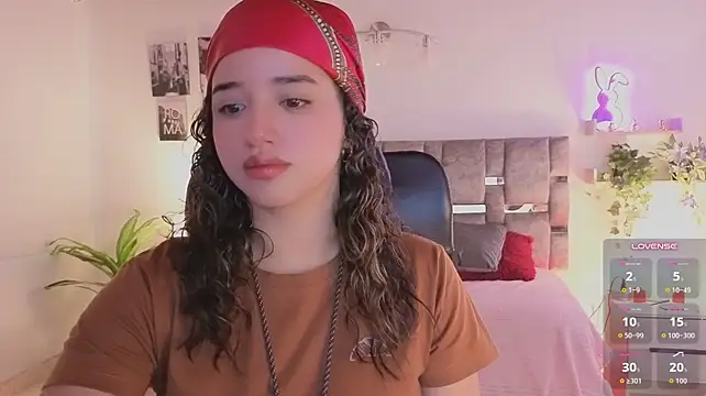 emilyrouxeのウェブカメラショー