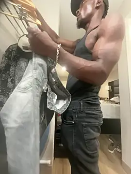 Backshort11 Show in webcam