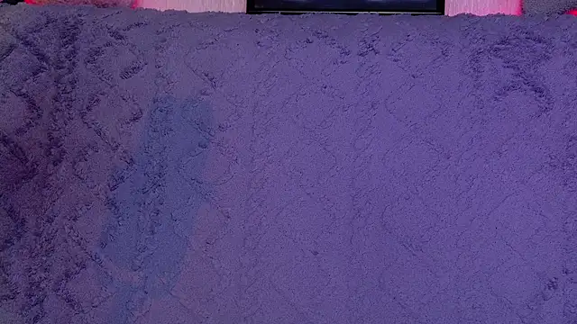 KittiMissi Adlı Modelin Canlı Sohbet Odası