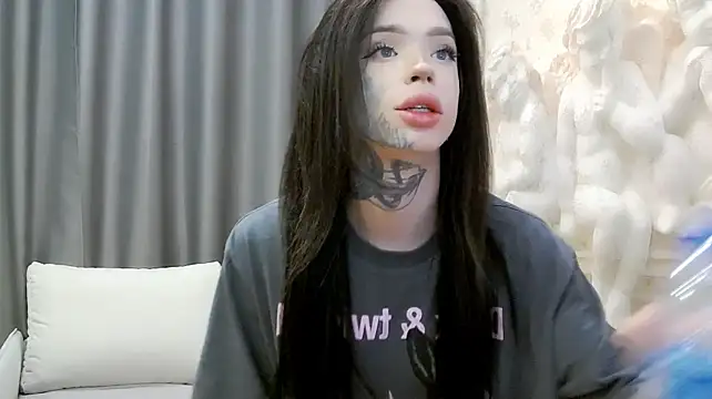 Tanya_M webkamerás műsora