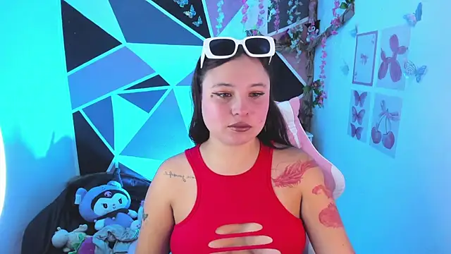 دردشة little_emma0 الجنسية المباشرة