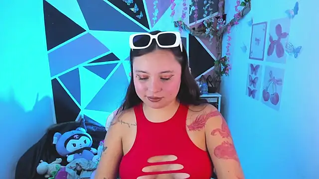little_emma0's Live XXX Chat