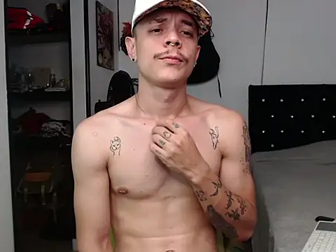 PaleVibes – webcam-show