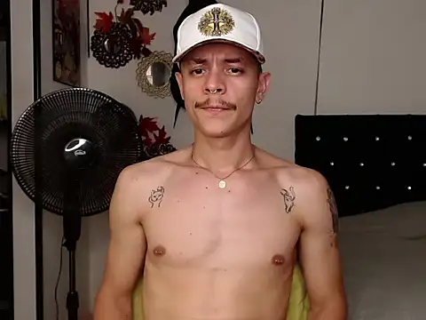PaleVibes Webcamshow