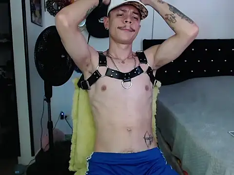 PaleVibes' Webcam Show