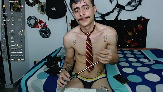 PaleVibes' Webcam Show