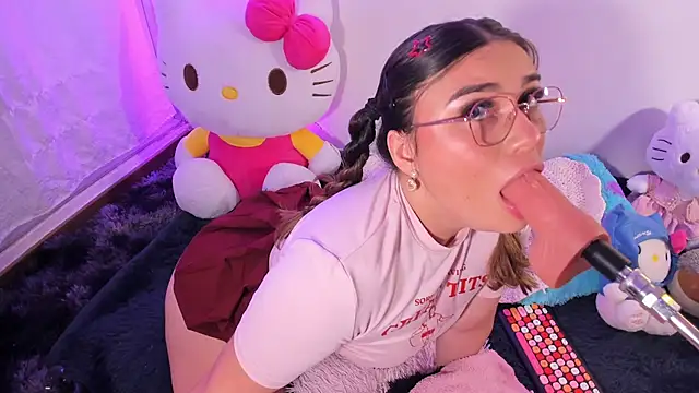 CassieBigass_'s Webcam Show
