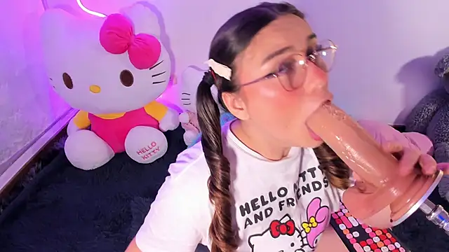 CassieBigass_ webkamerás műsora