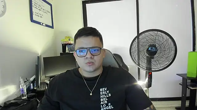 angel_foz Show Webcam