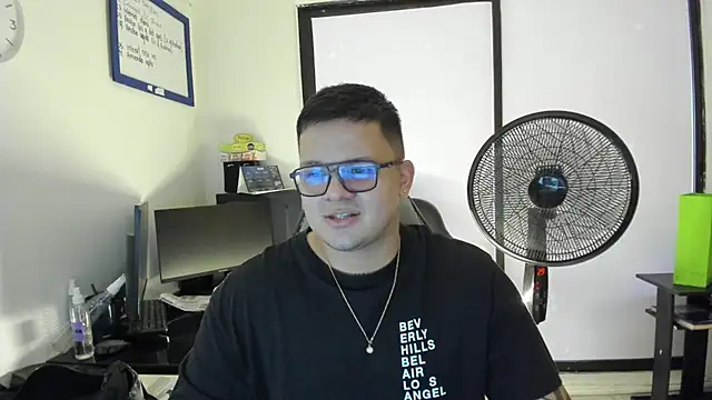 angel_foz Pertunjukan Webcam