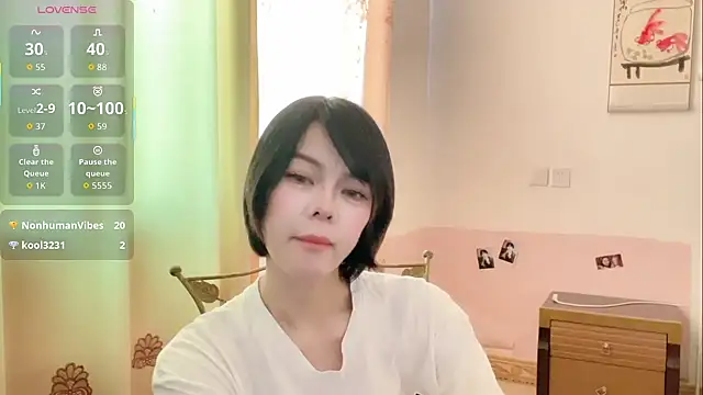 Linda-LL's Webcam Show