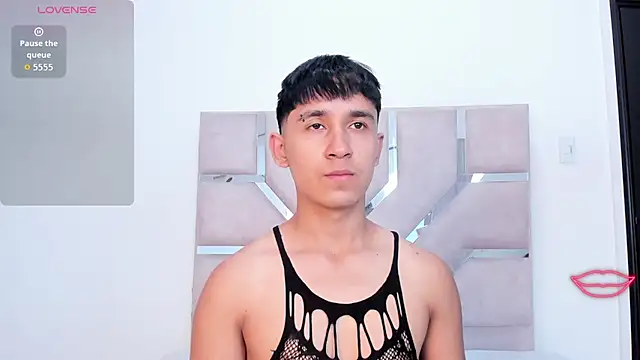 Thayler_jones Webcam Show