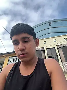 عرض كام Thayler_jones