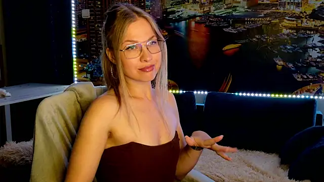 Chat +18 de pusyavykusya ao vivo