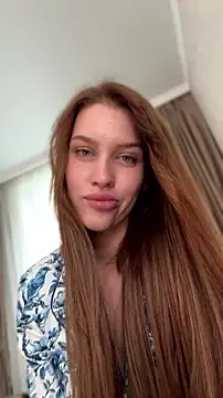 دردشة KikiWatson الجنسية المباشرة