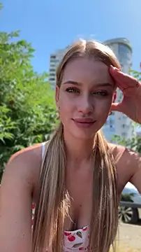 KikiWatson 现场XXX聊天