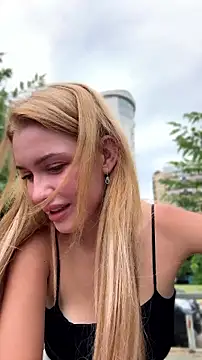 KikiWatson Adlı Modelin Web Kamerası Şovu