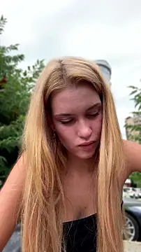 عرض كام KikiWatson