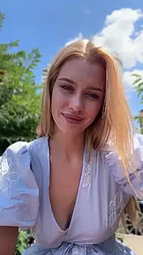 KikiWatson: онлайн-секс-чат
