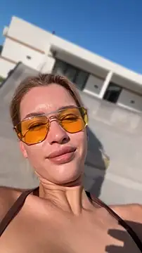 KikiWatson 现场XXX聊天