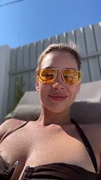 Živý XXX chat KikiWatson