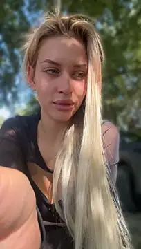 Živý XXX chat KikiWatson