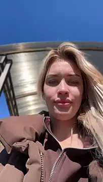 KikiWatson – Naživo XXX chat