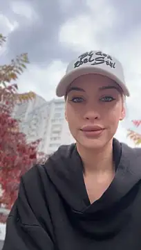 KikiWatson Live XXX-chat