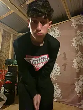 LatinBoysxxx Pertunjukan Webcam