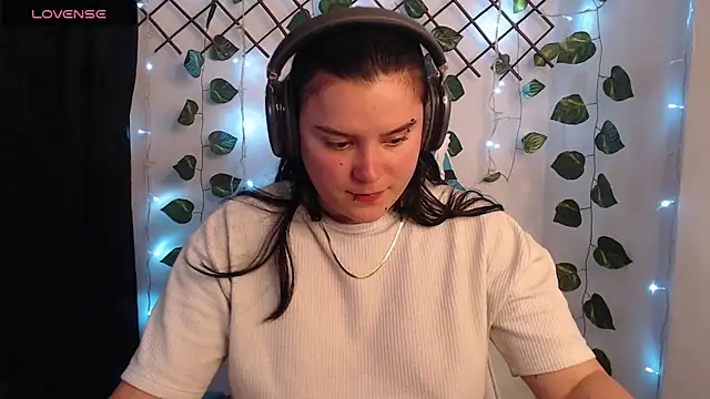 Nika_1_'s Live XXX Chat