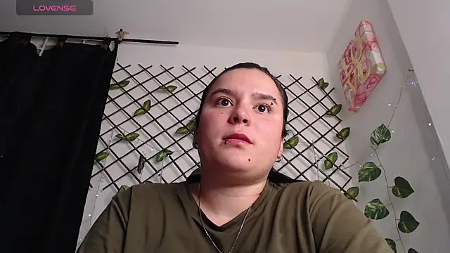 Nika_1_ Live Chatraum