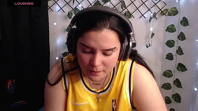 Nika_1_'s Live XXX Chat
