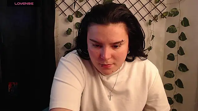 Nika_1_ – Naživo XXX chat