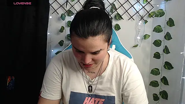 Chat XXX ao vivo de Nika_1_