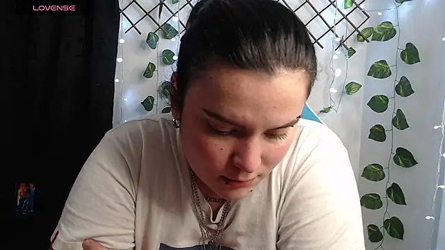Chat +18 de Nika_1_ ao vivo