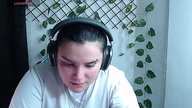 Nika_1_'s Live XXX Chat