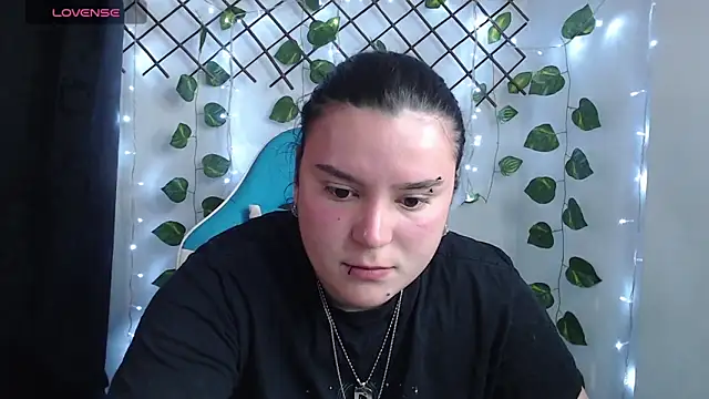Nika_1_ élő XXX-chatje