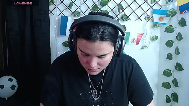 Nika_1_'s Live XXX Chat