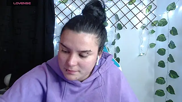 Nika_1_ Chat XXX live