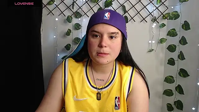 Nika_1_ – Live XXX-chat