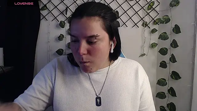 Nika_1_ Chat XXX in diretta