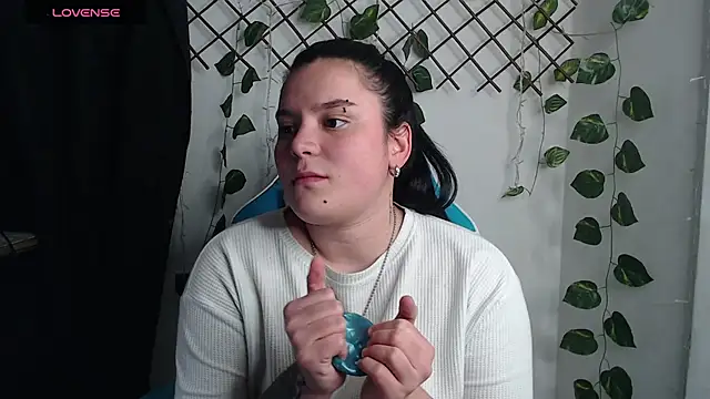 Nika_1_ Chat XXX in diretta